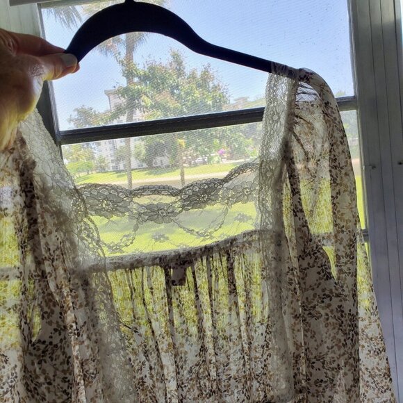 Candie's Cottagecore Floral Lace Trim Balloon Sleeve Semi sheer Peplum waist L - Picture 8 of 16